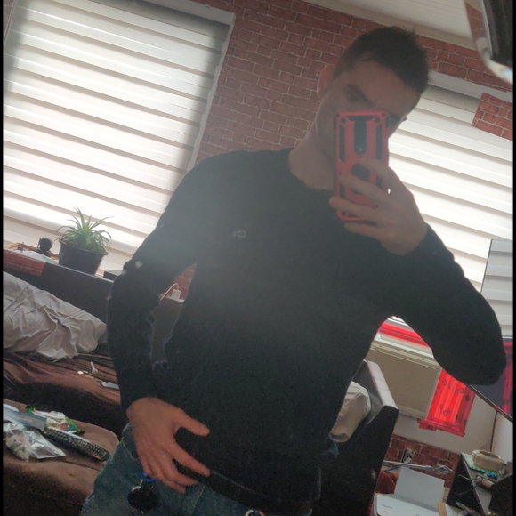 Lacoste pull - Picture 4 of 4